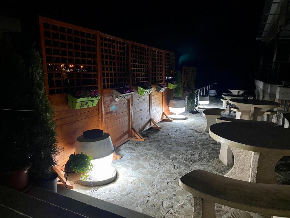 Hotel Park Negotino  Buitenkant foto